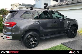 FORD EVEREST VAPOR BLACK MACHINED WITH DARK TINT
